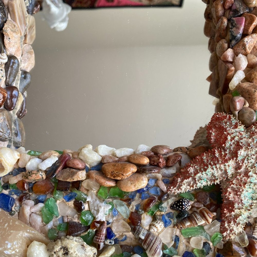 GORGEOUS HANDMADE ROCK & SEASHELL VINTAGE MIRROR ARTWORK (GUC) - Picture 7 of 8